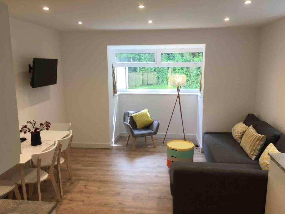 Bright And Spacious Annex Near Lymington With Private Garden Εξωτερικό φωτογραφία